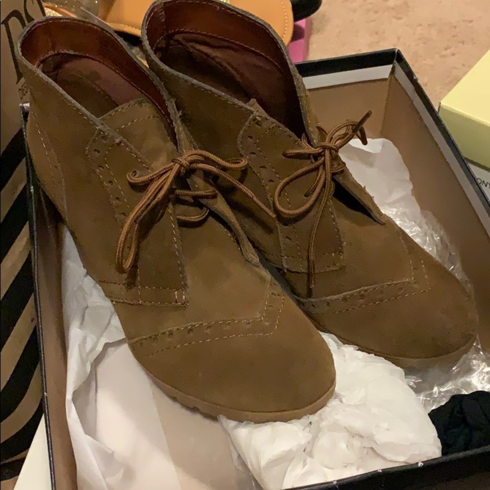 Wedge booties